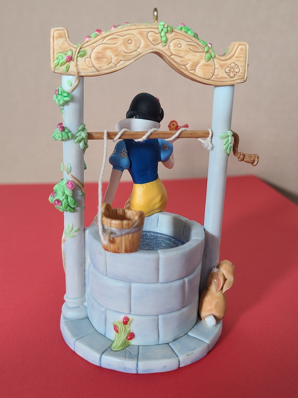 Disney Hallmark Snow White Wishing Well Ornament 2007 Flawed - Picture 3 of 13